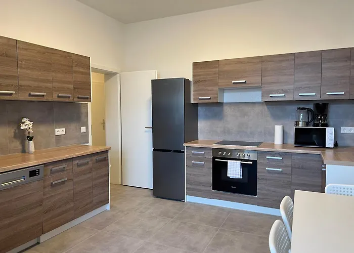 T&k - 3 Schlafzimmer - Ruhige Lage - Ohne Durchgang Apartamento