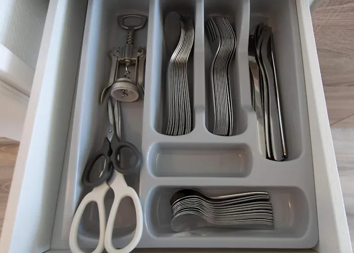 T&k - 3 Schlafzimmer - Ruhige Lage - Ohne Durchgang Apartamento Duisburgo