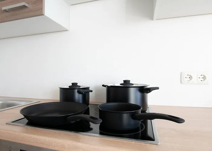 T&k - 3 Schlafzimmer - Ruhige Lage - Ohne Durchgang Apartamento Duisburgo